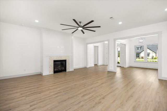 2188 Middlewood Circle, Granbury, TX 76049