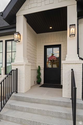 11669 N HIGHLAND DR, Highland, UT 84003