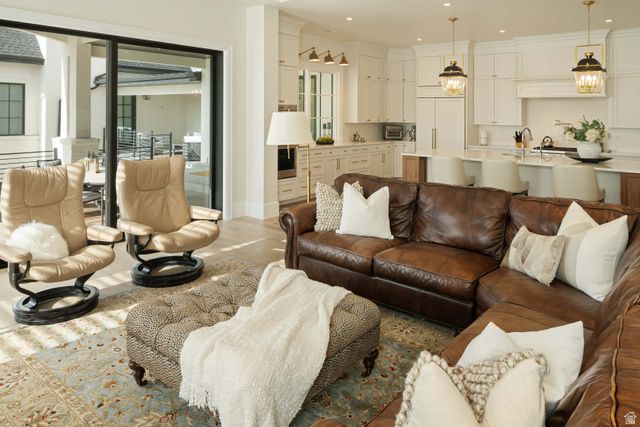 11669 N HIGHLAND DR, Highland, UT 84003