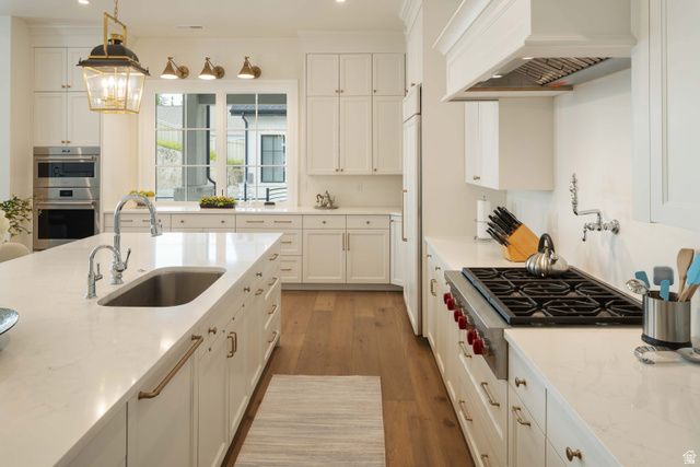 11669 N HIGHLAND DR, Highland, UT 84003