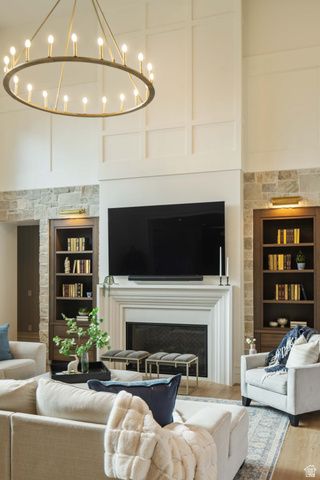 11669 N HIGHLAND DR, Highland, UT 84003