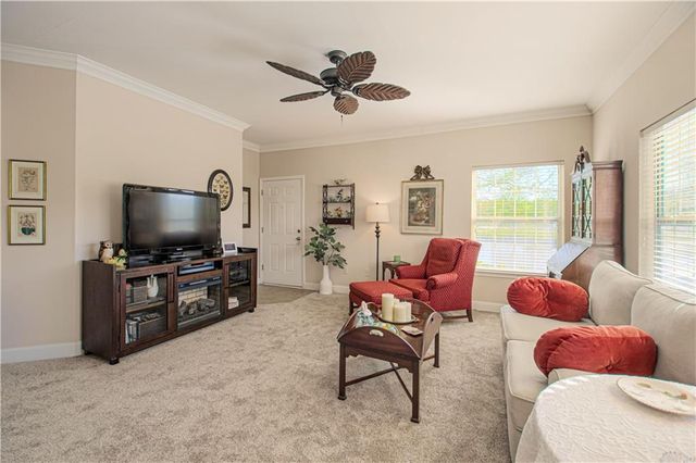 11630 Tomahawk Creek Parkway A, Leawood, KS 66211