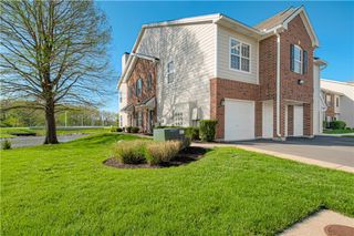 11630 Tomahawk Creek Parkway A, Leawood, KS 66211