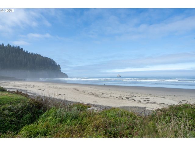 5520 Nw 6TH St, Cape Meares, OR 97141