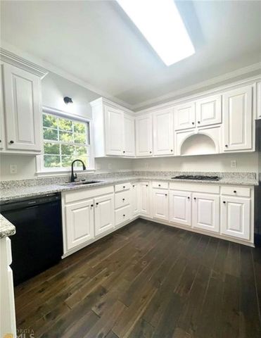 180 Shyrewood Drive, Lawrenceville, GA 30043