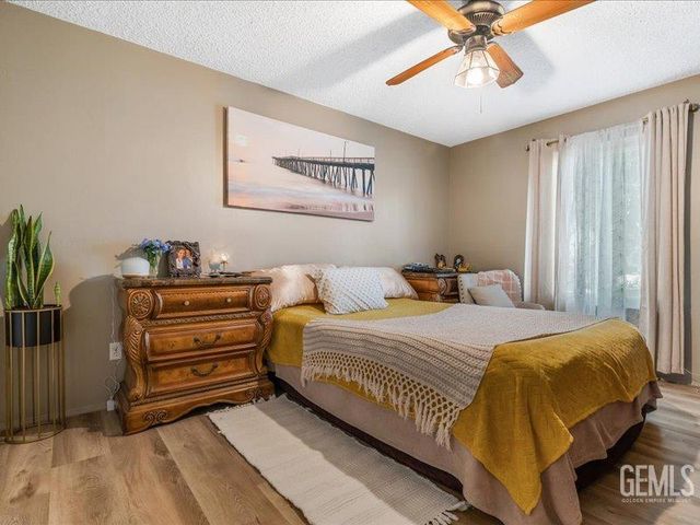 5700 Cochran Drive, Bakersfield, CA 93309