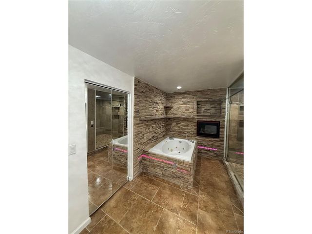 985 Depew St, Lakewood, CO 80214