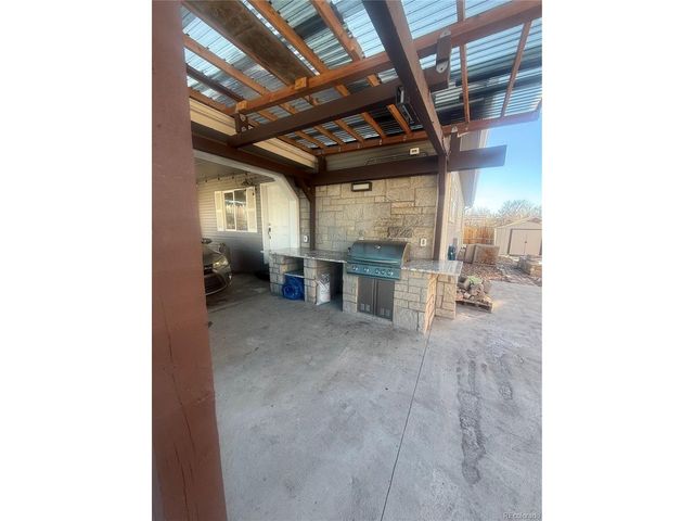 985 Depew St, Lakewood, CO 80214
