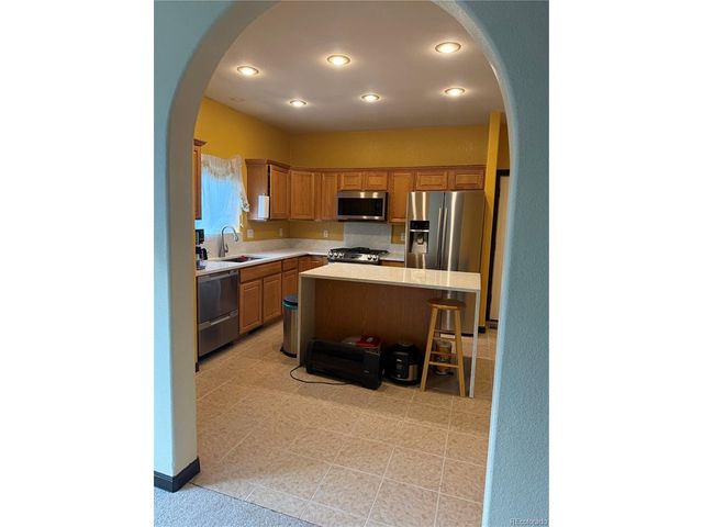 985 Depew St, Lakewood, CO 80214