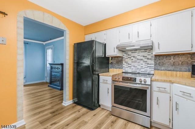 74 Farm Rd E, Hillsborough Twp., NJ 08844