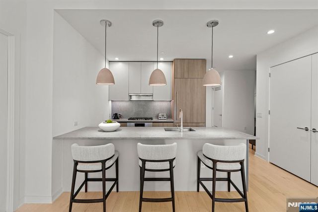 155 Bay Street 808, Jersey City, NJ 07302