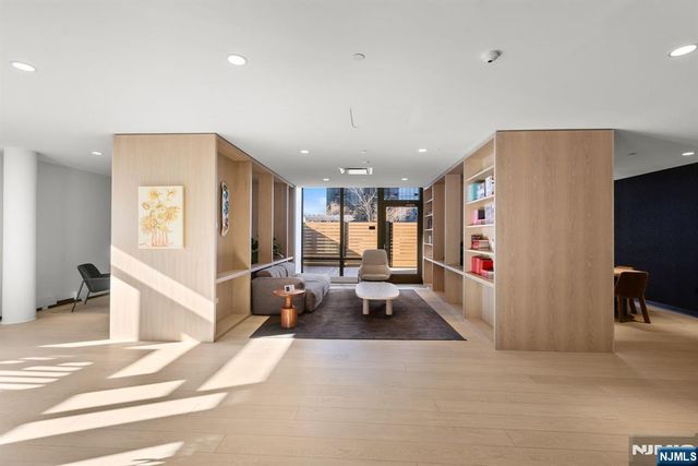 155 Bay Street 808, Jersey City, NJ 07302