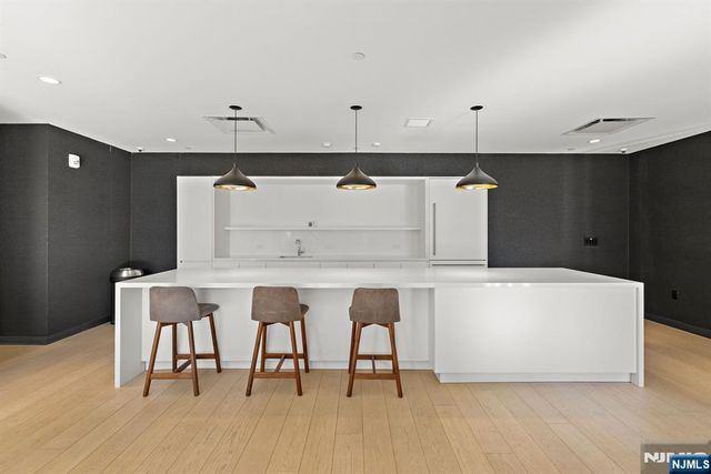 155 Bay Street 808, Jersey City, NJ 07302