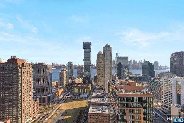 155 Bay Street 808, Jersey City, NJ 07302