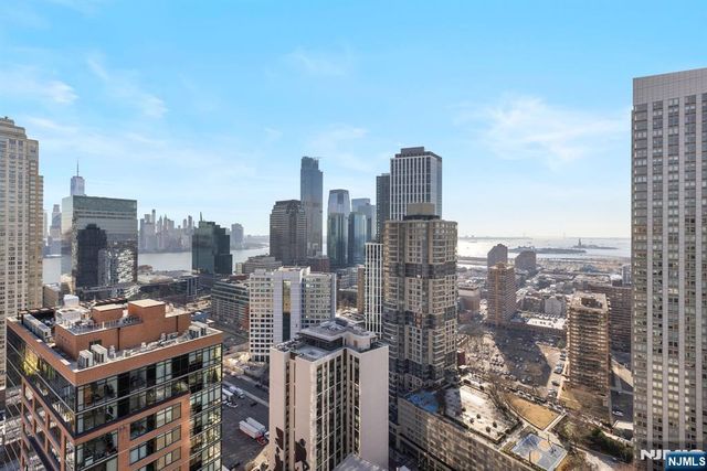 155 Bay Street 808, Jersey City, NJ 07302