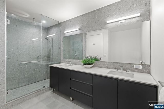 155 Bay Street 808, Jersey City, NJ 07302