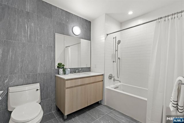 155 Bay Street 808, Jersey City, NJ 07302