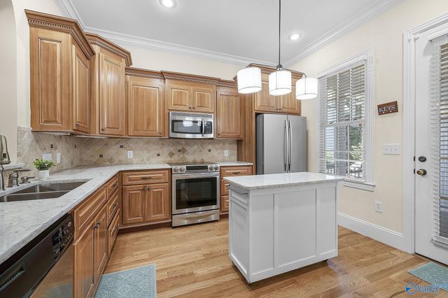 25 Chalkstone Street NW, Huntsville, AL 35806