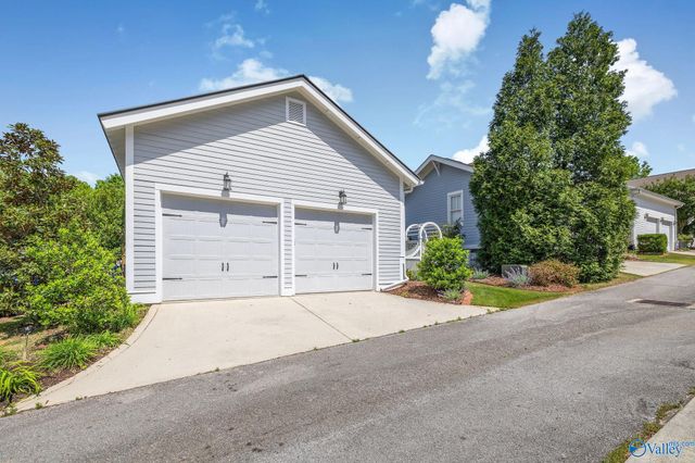 25 Chalkstone Street NW, Huntsville, AL 35806