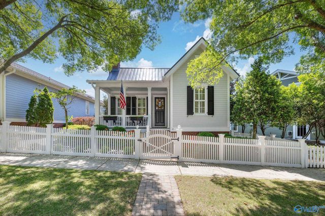 25 Chalkstone Street NW, Huntsville, AL 35806