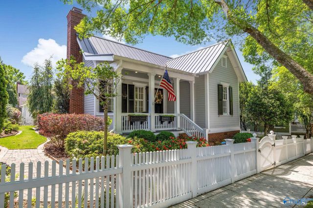 25 Chalkstone Street NW, Huntsville, AL 35806