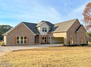39 Poplar Lane, Holly Springs, MS 38635
