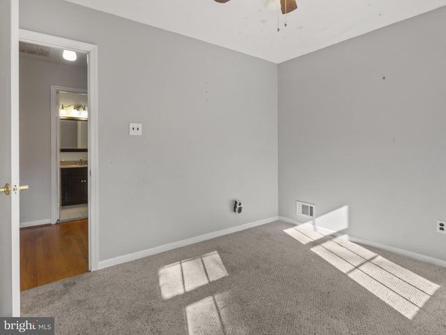 9230 MIMOSA DR, La Plata, MD 20646