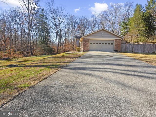 9230 MIMOSA DR, La Plata, MD 20646