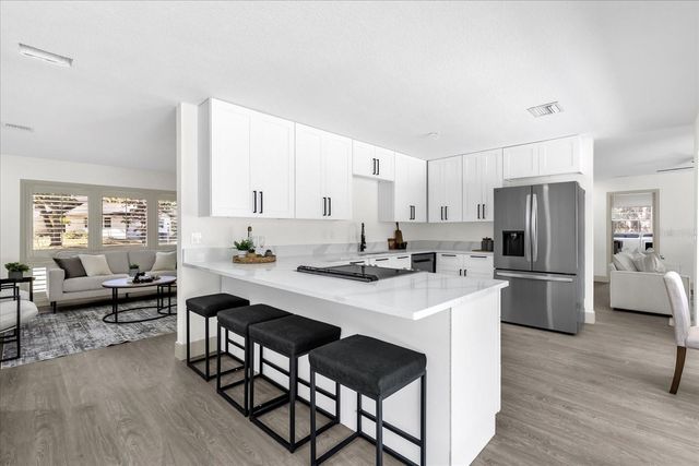 12 HORSEMAN COVE, Longwood, FL 32750