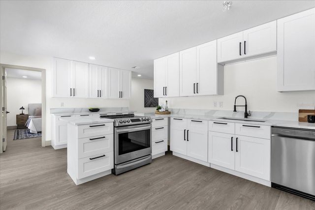 12 HORSEMAN COVE, Longwood, FL 32750