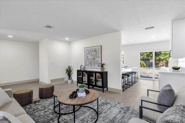 12 HORSEMAN COVE, Longwood, FL 32750