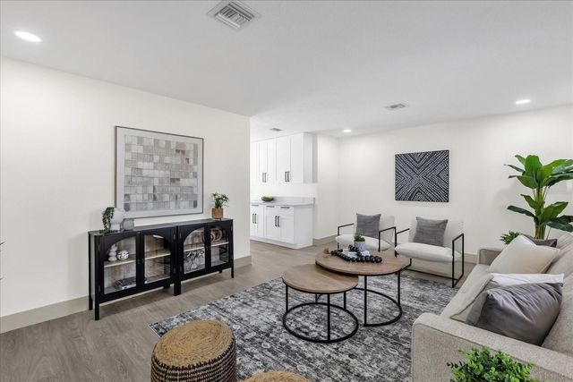 12 HORSEMAN COVE, Longwood, FL 32750