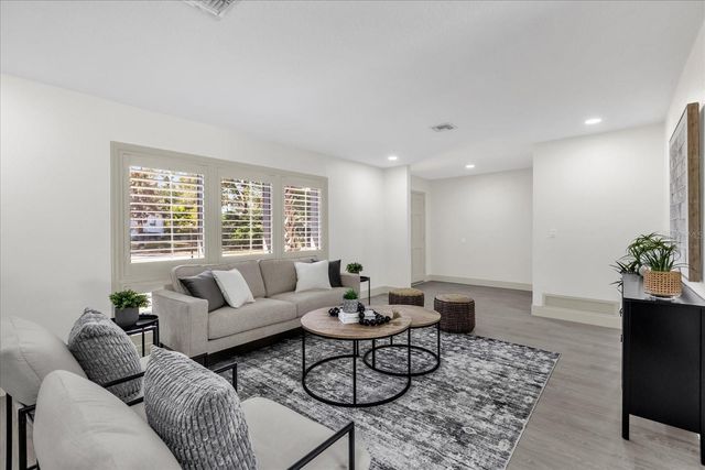 12 HORSEMAN COVE, Longwood, FL 32750