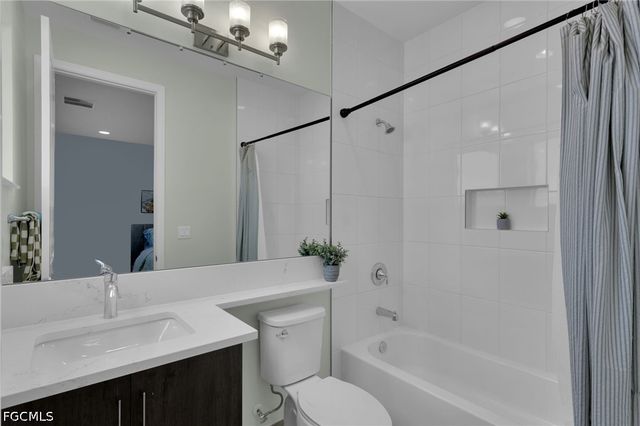 21108 Teak Tree TER, Estero, FL 33928