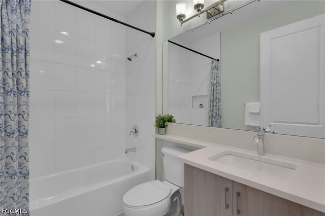 21108 Teak Tree TER, Estero, FL 33928