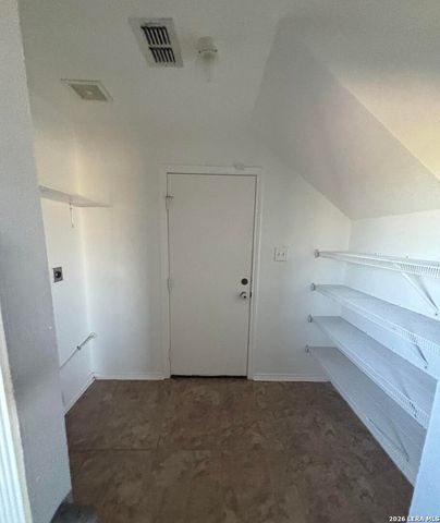 6803 Dulce Meadow, San Antonio, TX 78252