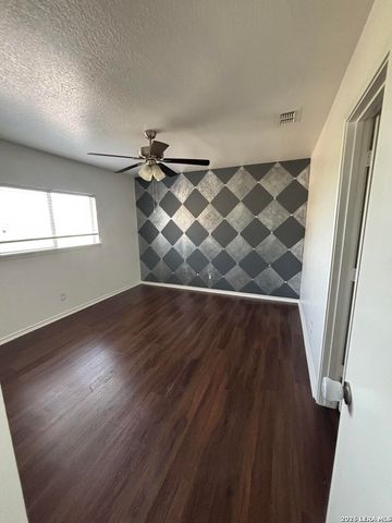 6803 Dulce Meadow, San Antonio, TX 78252