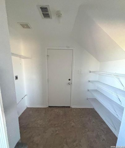 6803 Dulce Meadow, San Antonio, TX 78252