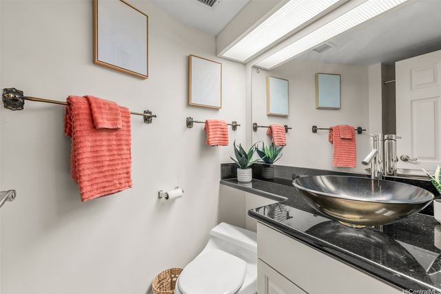 1022 Prospect Street 902B, Honolulu, HI 96822