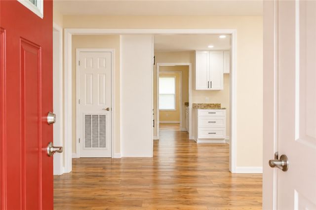 605 Hampton Street, Iva, SC 29655