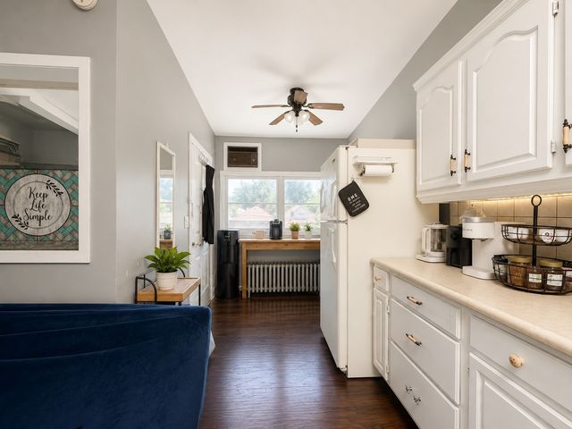 5837 N Washtenaw Avenue, Chicago, IL 60659
