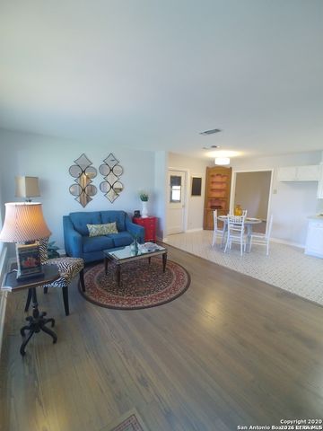 715 Edgebrook Ln, San Antonio, TX 78213
