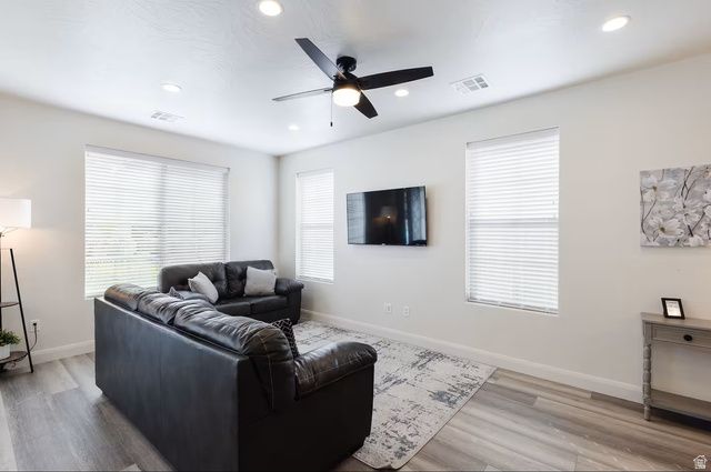 1162 N RIVIERA ALY, Washington, UT 84780