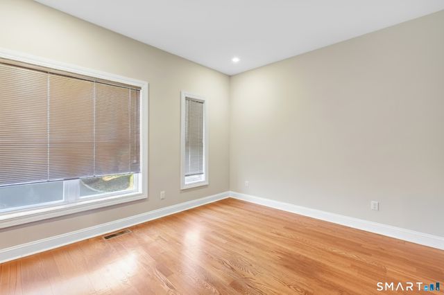 18 Ashwood Circle 18, Shelton, CT 06484