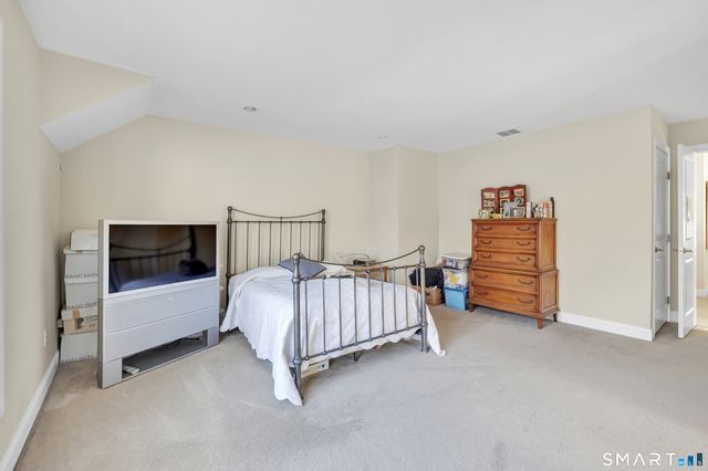 18 Ashwood Circle 18, Shelton, CT 06484