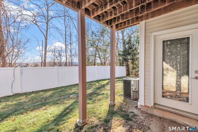 18 Ashwood Circle 18, Shelton, CT 06484