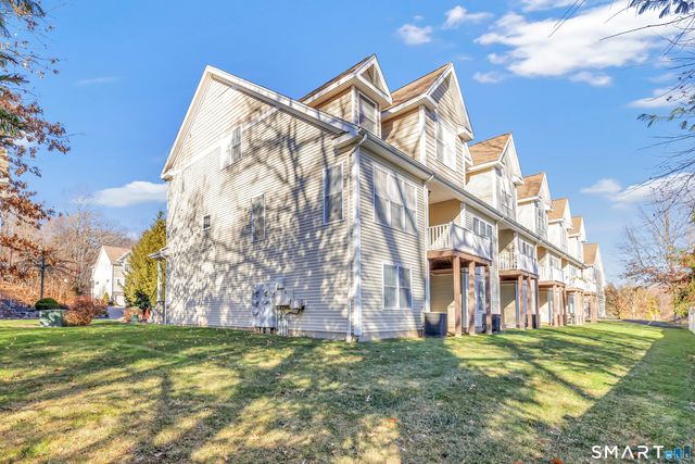 18 Ashwood Circle 18, Shelton, CT 06484