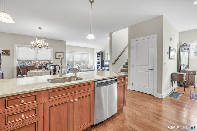 18 Ashwood Circle 18, Shelton, CT 06484