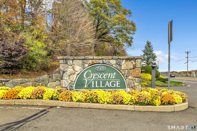 18 Ashwood Circle 18, Shelton, CT 06484