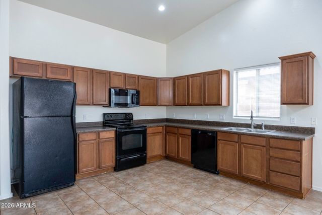 1033 W NINA Drive, Casa Grande, AZ 85122
